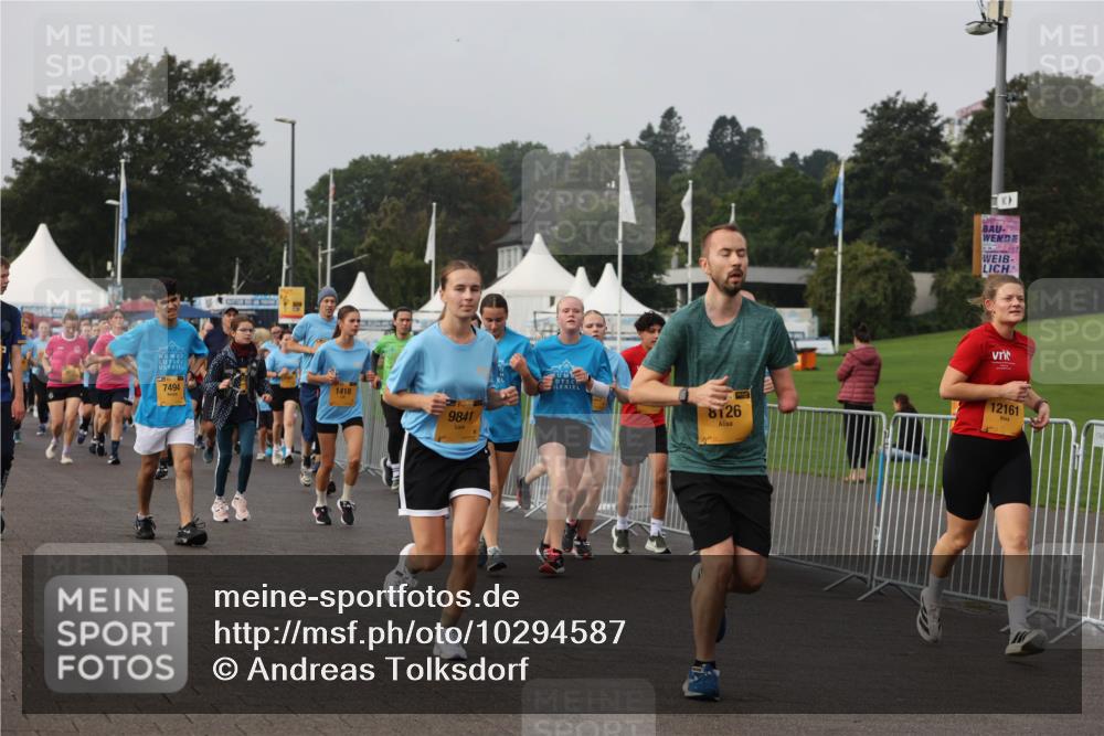 13.09.2026 - Kiel Lauf Andreas Tolksdorf http://msf.ph/oto/10294587 13.09.2026 09:27:23 Kiellinie 7494, 1418, 9841, 8126, 12161 meine-sportfotos.de