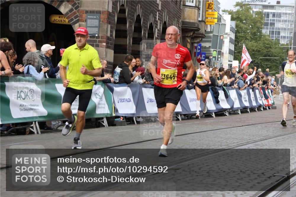 13.09.2026 - 21. swb-Marathon Bremen Strokosch-Dieckow http://msf.ph/oto/10294592 13.09.2026 10:47:29 Ziel 10319, 10744, 11060, 11187, 11344, 11462, 11608, 11650, 11651, 11814, 12048, 12298, 12415, 12470, 13528, 13589, 13613, 10172, 10210, 10223, 10270, 10393, 10594, 10860, 10873, 11130, 11469, 11646, 11809, 11894, 12077, 12296, 12318, 12547, 13521 meine-sportfotos.de
