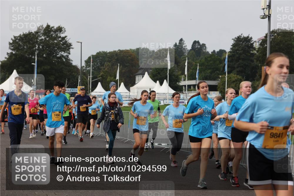 13.09.2026 - Kiel Lauf Andreas Tolksdorf http://msf.ph/oto/10294599 13.09.2026 09:27:25 Kiellinie 3, 4166, 7494, 5234, 1418, 1415, 9841 meine-sportfotos.de