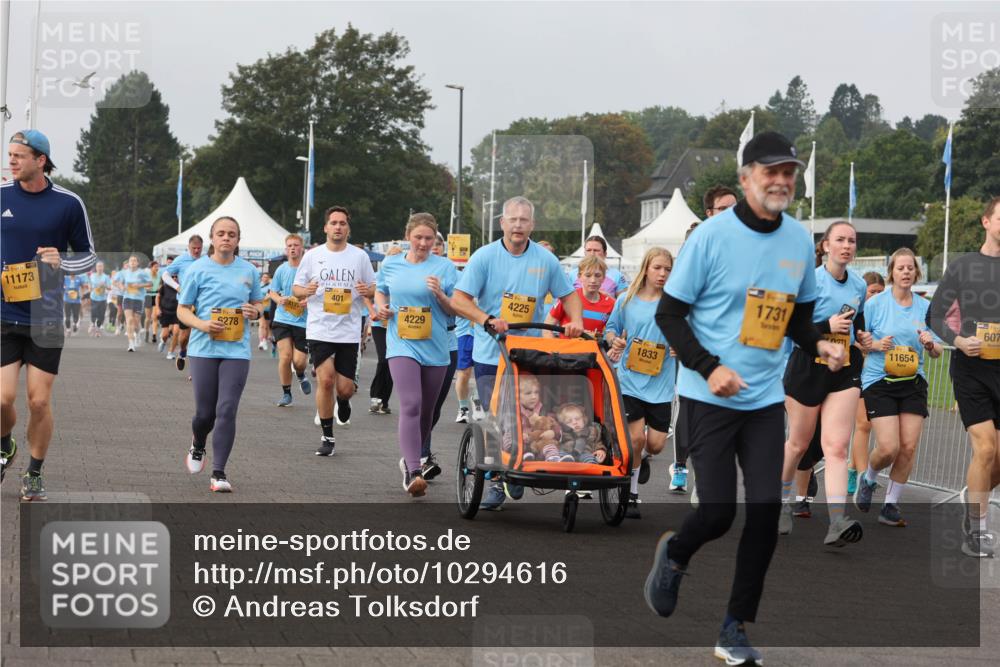 13.09.2026 - Kiel Lauf Andreas Tolksdorf http://msf.ph/oto/10294616 13.09.2026 09:27:36 Kiellinie 11173, 278, 401, 4229, 4225, 1833, 1731, 2071, 607, 11654 meine-sportfotos.de