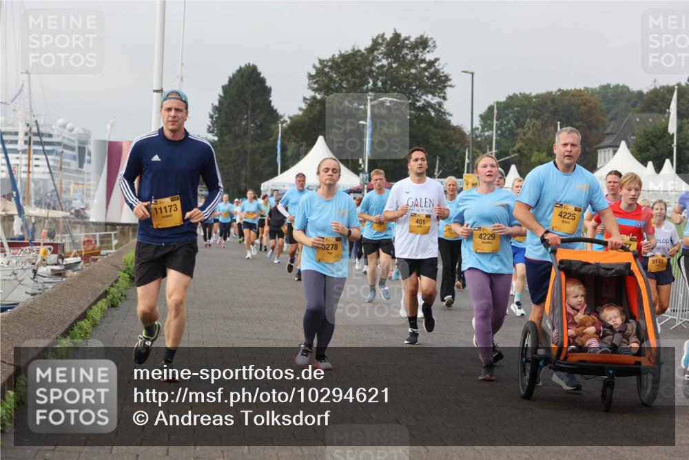 13.09.2026 - Kiel Lauf Andreas Tolksdorf http://msf.ph/oto/10294621 13.09.2026 09:27:37 Kiellinie 11173, 5278, 401, 10, 4229, 5, 38, 4225, 9141 meine-sportfotos.de
