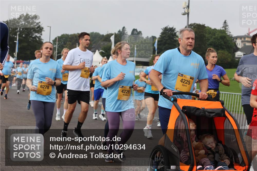 13.09.2026 - Kiel Lauf Andreas Tolksdorf http://msf.ph/oto/10294634 13.09.2026 09:27:39 Kiellinie 6278, 1074, 401, 38, 4229, 38, 4225, 1, 39, 4413 meine-sportfotos.de