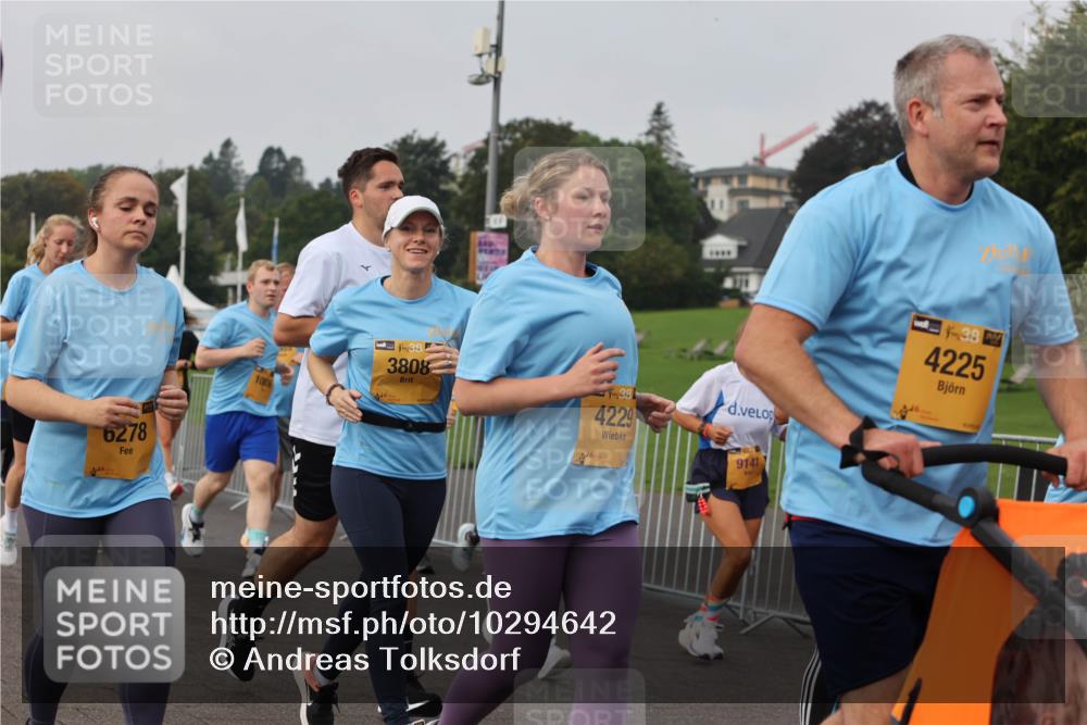13.09.2026 - Kiel Lauf Andreas Tolksdorf http://msf.ph/oto/10294642 13.09.2026 09:27:40 Kiellinie 6278, 100, 38, 3808, 38, 4229, 9141, 4, 38, 4225 meine-sportfotos.de