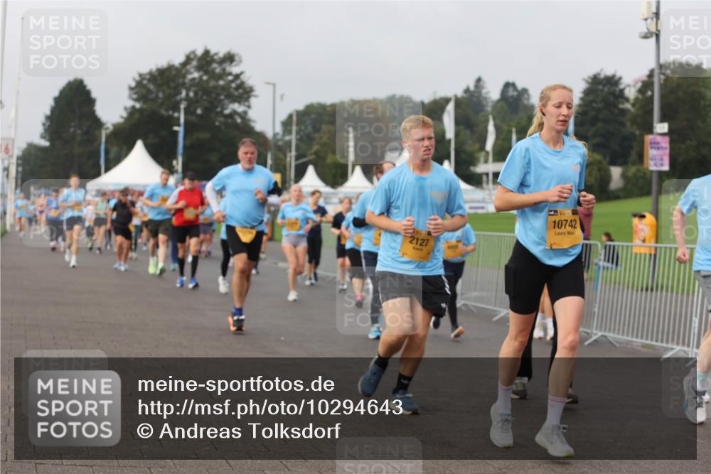 13.09.2026 - Kiel Lauf Andreas Tolksdorf http://msf.ph/oto/10294643 13.09.2026 09:27:42 Kiellinie 2127, 39, 10742 meine-sportfotos.de