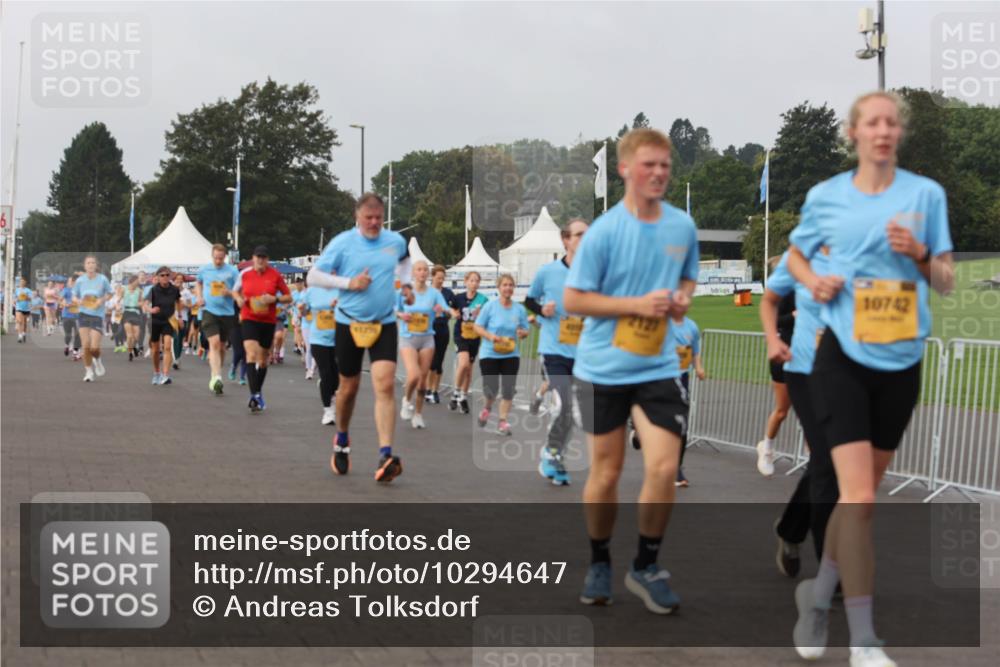 13.09.2026 - Kiel Lauf Andreas Tolksdorf http://msf.ph/oto/10294647 13.09.2026 09:27:42 Kiellinie 10742 meine-sportfotos.de