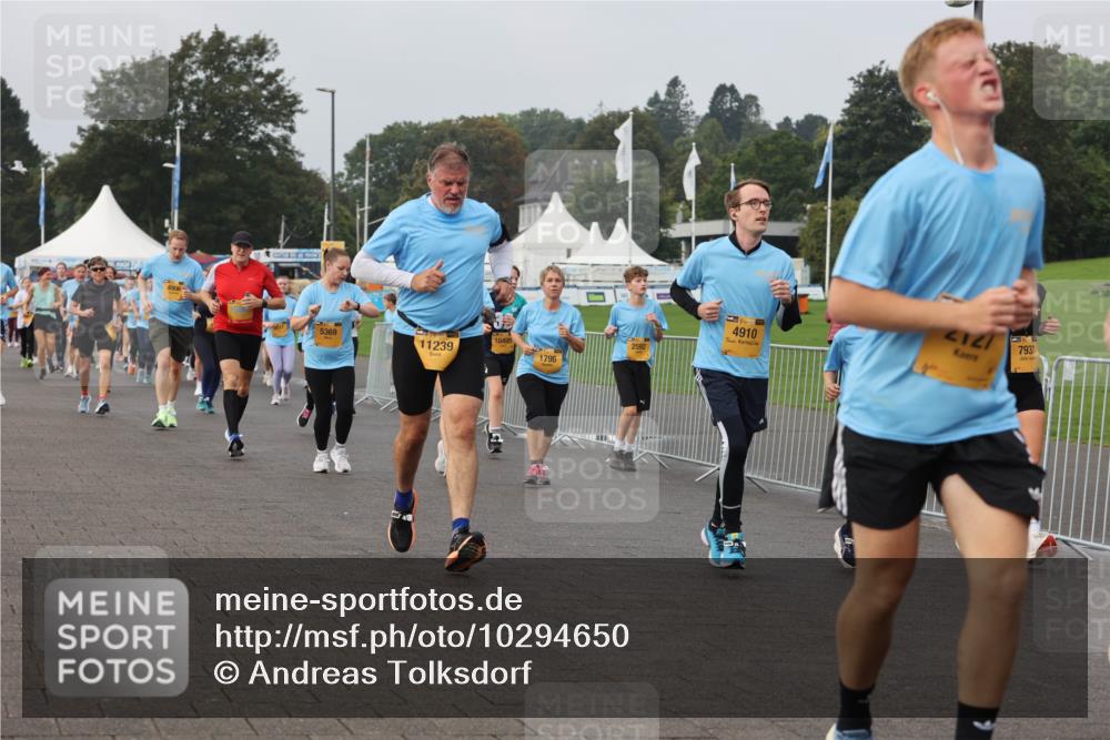 13.09.2026 - Kiel Lauf Andreas Tolksdorf http://msf.ph/oto/10294650 13.09.2026 09:27:43 Kiellinie 5369, 10495, 11239, 1796, 4910, 2121, 7937 meine-sportfotos.de
