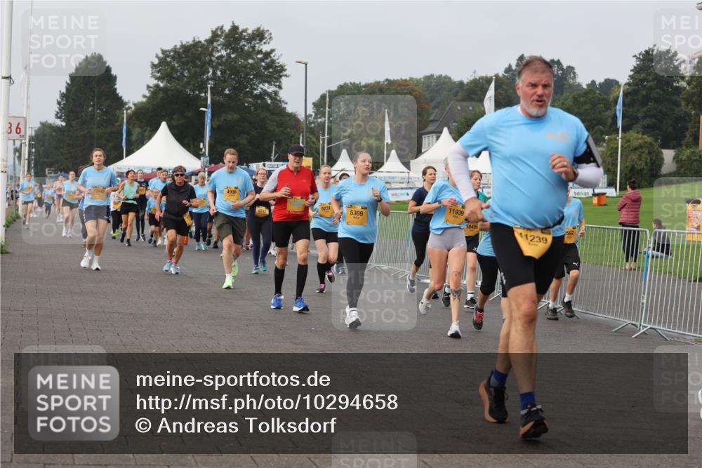 13.09.2026 - Kiel Lauf Andreas Tolksdorf http://msf.ph/oto/10294658 13.09.2026 09:27:44 Kiellinie 36, 10142, 4906, 9, 8231, 6242, 5369, 11939, 10495, 2592, 11239 meine-sportfotos.de