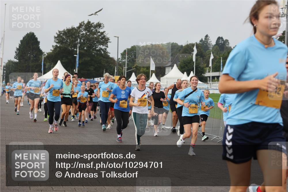 13.09.2026 - Kiel Lauf Andreas Tolksdorf http://msf.ph/oto/10294701 13.09.2026 09:27:50 Kiellinie 3361, 11047, 3723, 10898, 8540, 10946, 12 meine-sportfotos.de