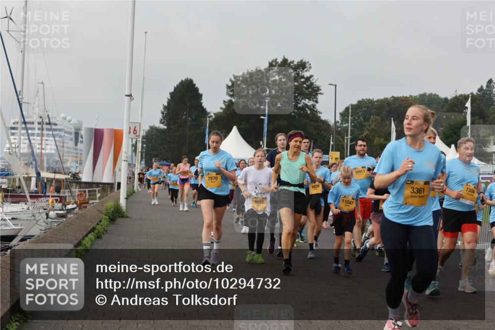 13.09.2026 - Kiel Lauf Andreas Tolksdorf http://msf.ph/oto/10294732 13.09.2026 09:27:53 Kiellinie 36, 2870, 8833, 6829, 10913, 11047, 2, 3361, 7308 meine-sportfotos.de