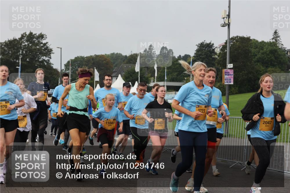 13.09.2026 - Kiel Lauf Andreas Tolksdorf http://msf.ph/oto/10294746 13.09.2026 09:27:55 Kiellinie 39, 870, 1, 39, 8833, 6432, 11047, 6857, 2723, 5, 39, 2047 meine-sportfotos.de