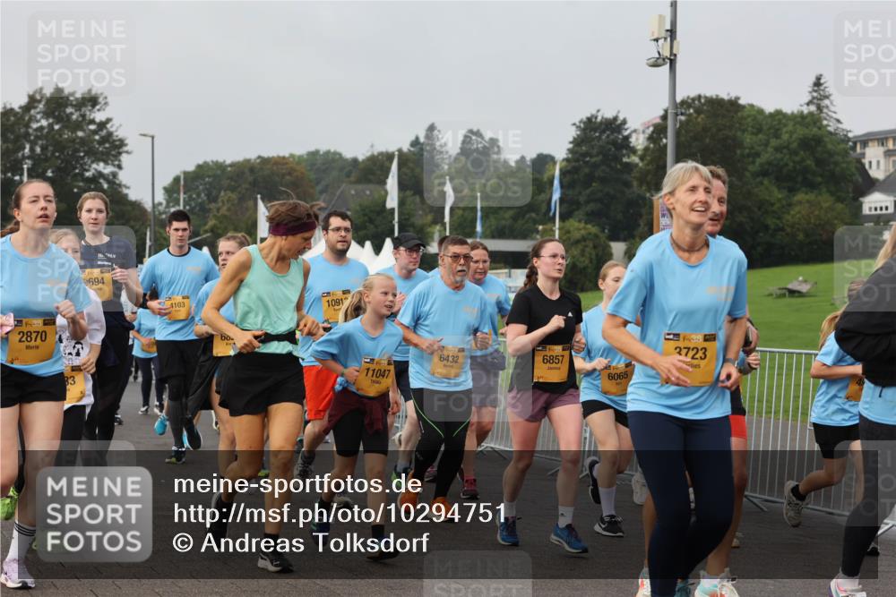 13.09.2026 - Kiel Lauf Andreas Tolksdorf http://msf.ph/oto/10294751 13.09.2026 09:27:55 Kiellinie 38, 2870, 38, 694, 4103, 10912, 39, 6432, 6857, 39, 11047, 6065, 38, 2723 meine-sportfotos.de