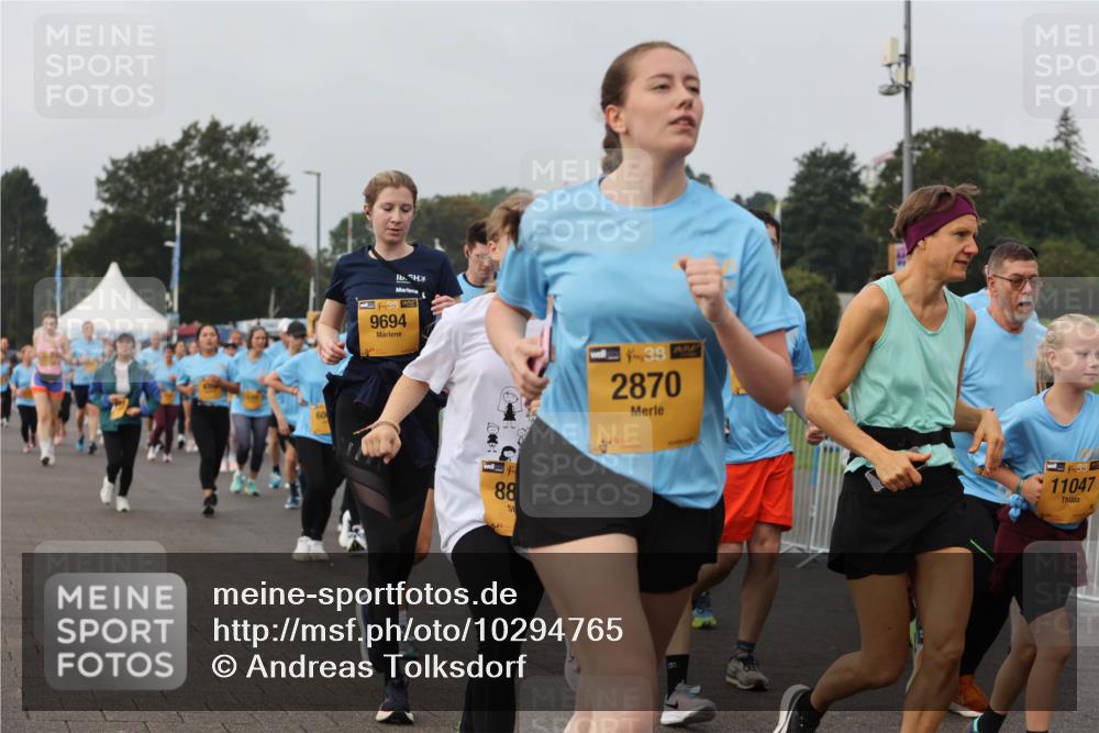 13.09.2026 - Kiel Lauf Andreas Tolksdorf http://msf.ph/oto/10294765 13.09.2026 09:27:57 Kiellinie 9694, 88, 38, 2870, 38, 11047 meine-sportfotos.de