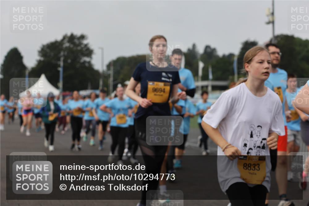 13.09.2026 - Kiel Lauf Andreas Tolksdorf http://msf.ph/oto/10294773 13.09.2026 09:27:58 Kiellinie 9694, 8833 meine-sportfotos.de