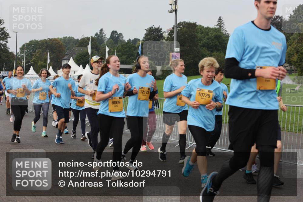 13.09.2026 - Kiel Lauf Andreas Tolksdorf http://msf.ph/oto/10294791 13.09.2026 09:28:00 Kiellinie 8353, 4365, 5235, 6009, 12173, 90, 10729 meine-sportfotos.de