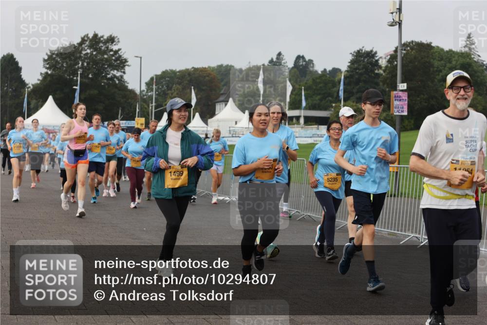 13.09.2026 - Kiel Lauf Andreas Tolksdorf http://msf.ph/oto/10294807 13.09.2026 09:28:01 Kiellinie 11859, 4376, 11862, 5351, 1982, 1987, 39, 1499, 5235, 24, 27, 14054 meine-sportfotos.de