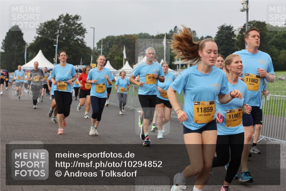 13.09.2026 - Kiel Lauf Andreas Tolksdorf http://msf.ph/oto/10294852 13.09.2026 09:28:07 Kiellinie 9384, 830, 9219, 912, 38, 11859, 38, 11861, 38, 11862 meine-sportfotos.de