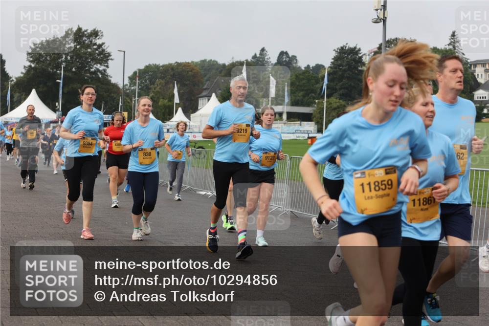 13.09.2026 - Kiel Lauf Andreas Tolksdorf http://msf.ph/oto/10294856 13.09.2026 09:28:07 Kiellinie 9384, 428, 830, 39, 9219, 9122, 11859, 1, 38, 11861, 62 meine-sportfotos.de