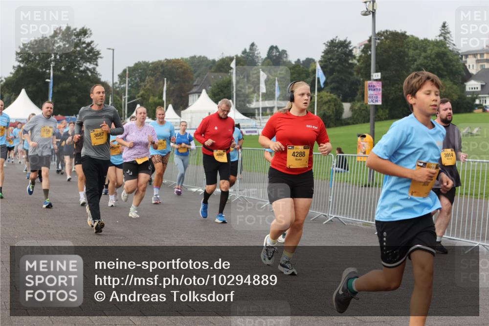 13.09.2026 - Kiel Lauf Andreas Tolksdorf http://msf.ph/oto/10294889 13.09.2026 09:28:10 Kiellinie 3735, 3687, 3561, 1092, 4288, 3914 meine-sportfotos.de