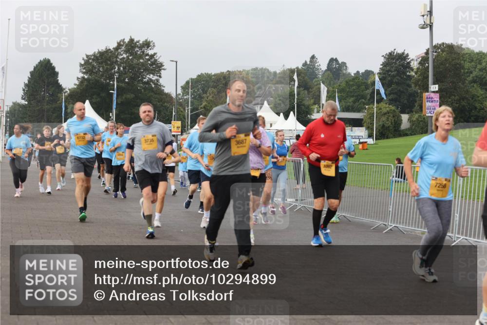13.09.2026 - Kiel Lauf Andreas Tolksdorf http://msf.ph/oto/10294899 13.09.2026 09:28:11 Kiellinie 6732, 1713, 3735, 3687, 1092, 7258 meine-sportfotos.de