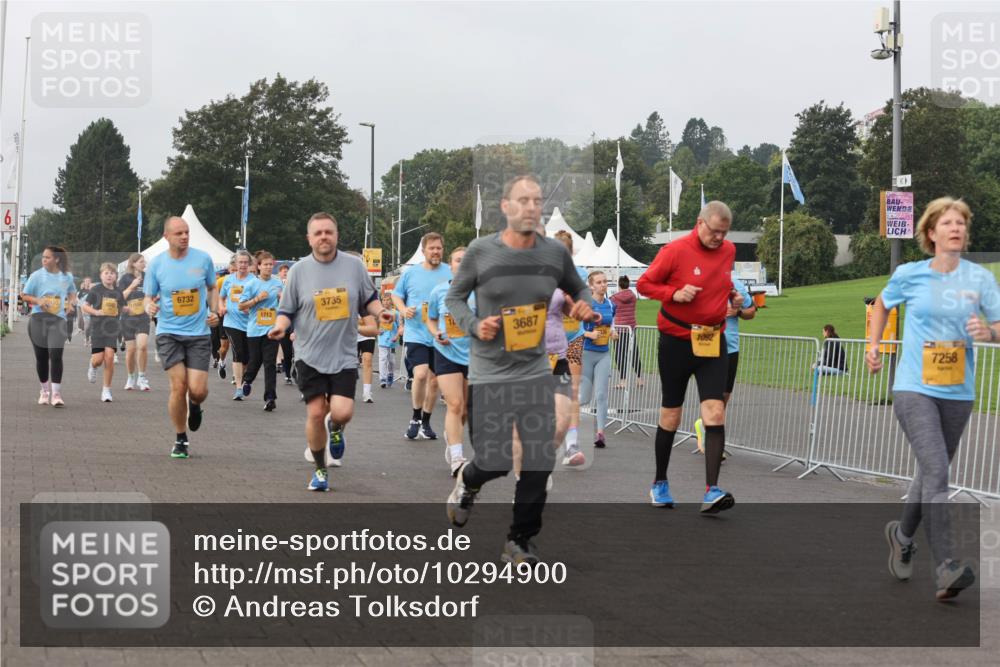 13.09.2026 - Kiel Lauf Andreas Tolksdorf http://msf.ph/oto/10294900 13.09.2026 09:28:12 Kiellinie 6732, 1713, 3735, 3687, 1092, 7258 meine-sportfotos.de