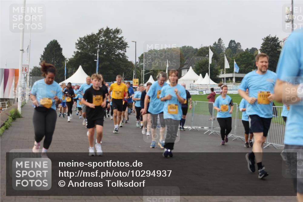 13.09.2026 - Kiel Lauf Andreas Tolksdorf http://msf.ph/oto/10294937 13.09.2026 09:28:16 Kiellinie 36, 81042, 1713 meine-sportfotos.de