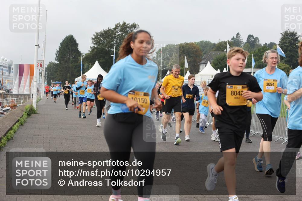 13.09.2026 - Kiel Lauf Andreas Tolksdorf http://msf.ph/oto/10294957 13.09.2026 09:28:18 Kiellinie 36, 10150, 390, 7458, 10048, 8042, 3094 meine-sportfotos.de