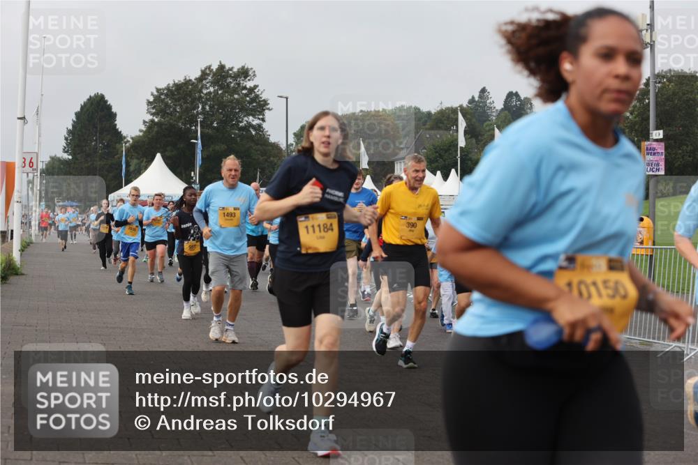 13.09.2026 - Kiel Lauf Andreas Tolksdorf http://msf.ph/oto/10294967 13.09.2026 09:28:18 Kiellinie 36, 1493, 11184, 951, 390, 10150 meine-sportfotos.de