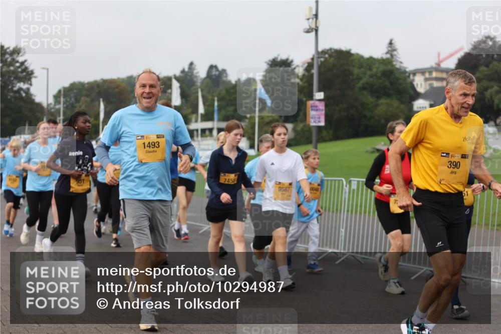 13.09.2026 - Kiel Lauf Andreas Tolksdorf http://msf.ph/oto/10294987 13.09.2026 09:28:21 Kiellinie 11, 38, 1493, 951, 7458, 9587, 0048, 38, 390 meine-sportfotos.de