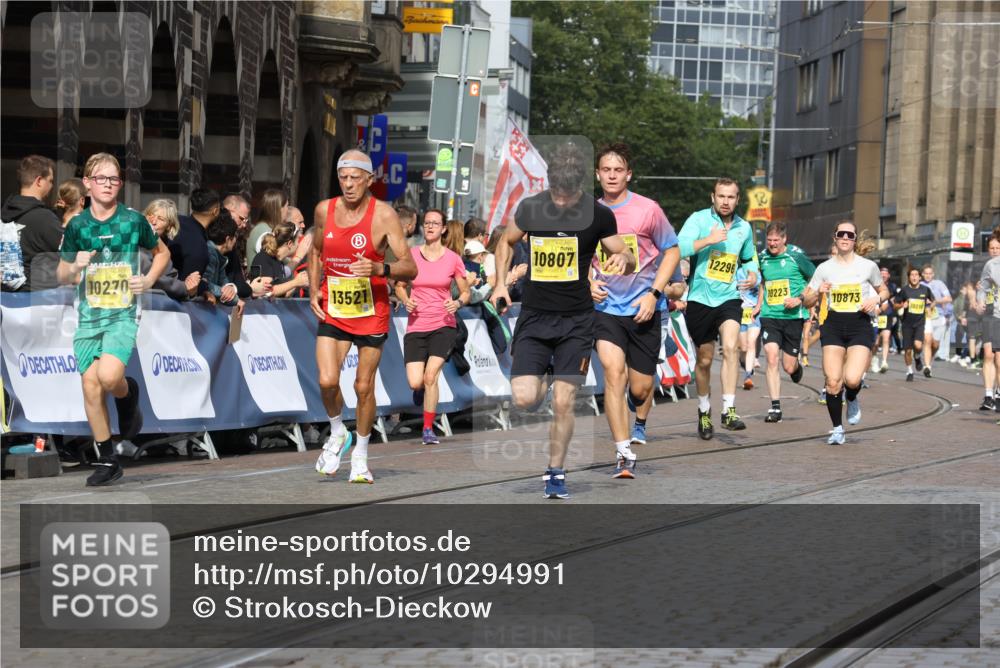 13.09.2026 - 21. swb-Marathon Bremen Strokosch-Dieckow http://msf.ph/oto/10294991 13.09.2026 10:47:38 Ziel 10189, 10310, 10319, 10744, 10898, 11187, 11269, 11462, 11650, 11651, 11814, 12048, 12195, 12298, 12415, 12470, 13528, 13545, 13589, 10172, 10210, 10393, 10592, 10860, 11018, 11360, 11634, 11894, 12077, 12547, 12558 meine-sportfotos.de