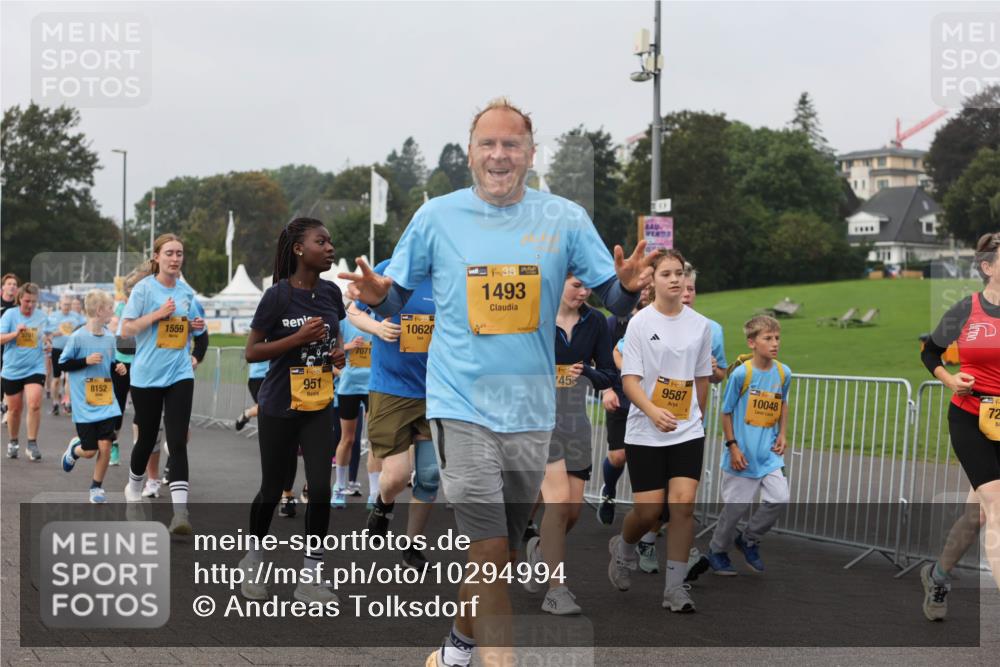 13.09.2026 - Kiel Lauf Andreas Tolksdorf http://msf.ph/oto/10294994 13.09.2026 09:28:21 Kiellinie 8152, 1559, 951, 7071, 39, 10620, 4, 38, 1493, 45, 39, 9587, 72, 10048 meine-sportfotos.de