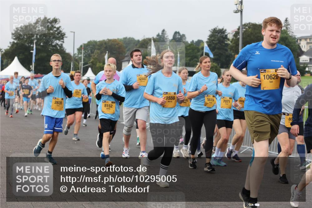 13.09.2026 - Kiel Lauf Andreas Tolksdorf http://msf.ph/oto/10295005 13.09.2026 09:28:23 Kiellinie 2835, 5791, 8152, 12107, 38, 1559, 5619, 7071, 9990, 8, 10620, 80 meine-sportfotos.de