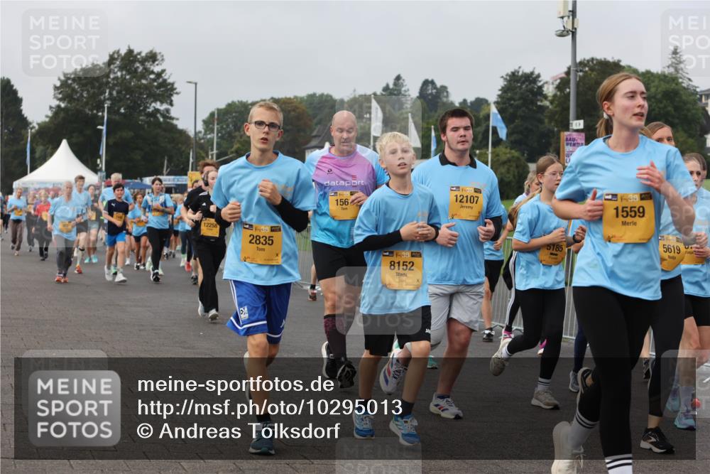 13.09.2026 - Kiel Lauf Andreas Tolksdorf http://msf.ph/oto/10295013 13.09.2026 09:28:24 Kiellinie 12258, 744, 38, 2835, 156, 38, 12107, 38, 8152, 5185, 38, 1559, 5619 meine-sportfotos.de