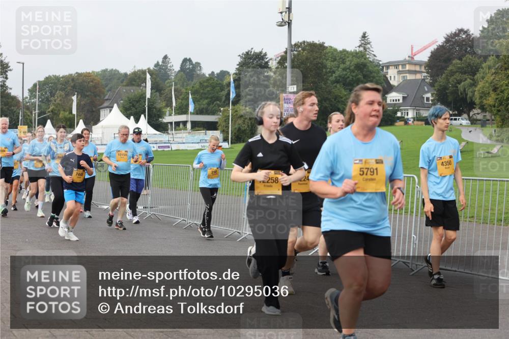 13.09.2026 - Kiel Lauf Andreas Tolksdorf http://msf.ph/oto/10295036 13.09.2026 09:28:27 Kiellinie 584, 7448, 10159, 258, 24, 5791, 4350 meine-sportfotos.de