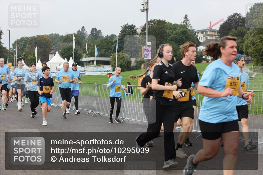 13.09.2026 - Kiel Lauf Andreas Tolksdorf http://msf.ph/oto/10295039 13.09.2026 09:28:27 Kiellinie 584, 7448, 10159, 5791, 350 meine-sportfotos.de