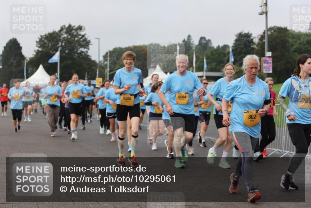 13.09.2026 - Kiel Lauf Andreas Tolksdorf http://msf.ph/oto/10295061 13.09.2026 09:28:31 Kiellinie 8584, 8585, 38, 802 meine-sportfotos.de