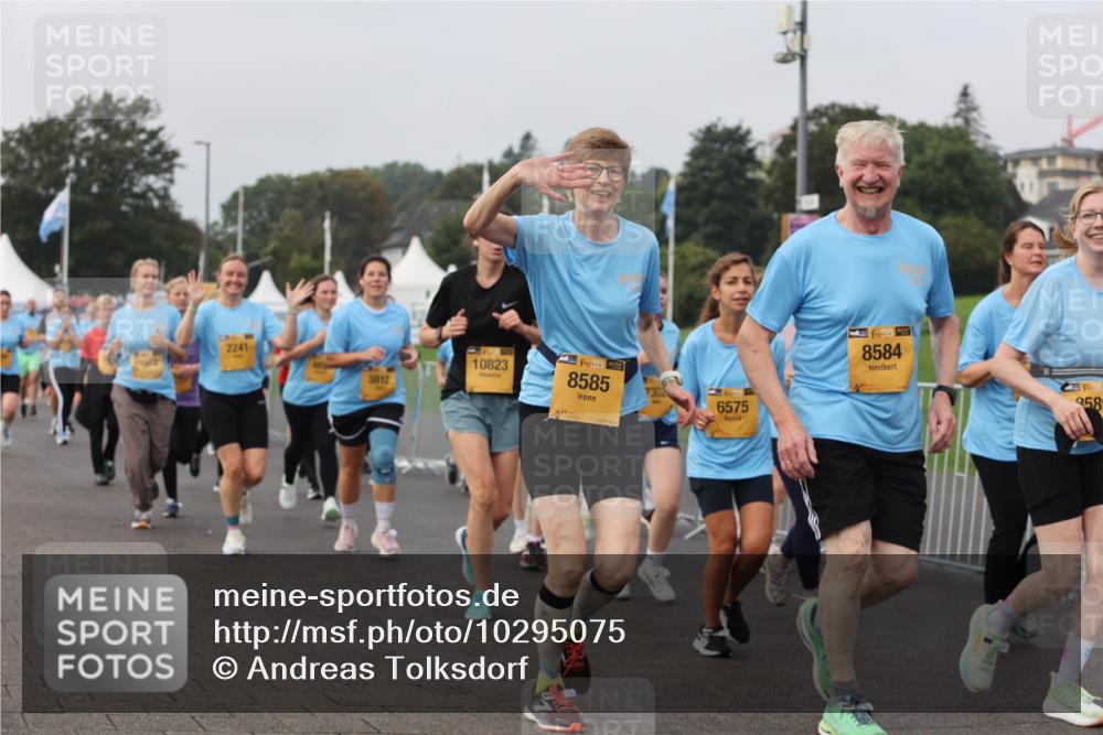 13.09.2026 - Kiel Lauf Andreas Tolksdorf http://msf.ph/oto/10295075 13.09.2026 09:28:32 Kiellinie 2241, 10823, 38, 3812, 8585, 7302, 6575, 38, 8584, 38, 8585 meine-sportfotos.de