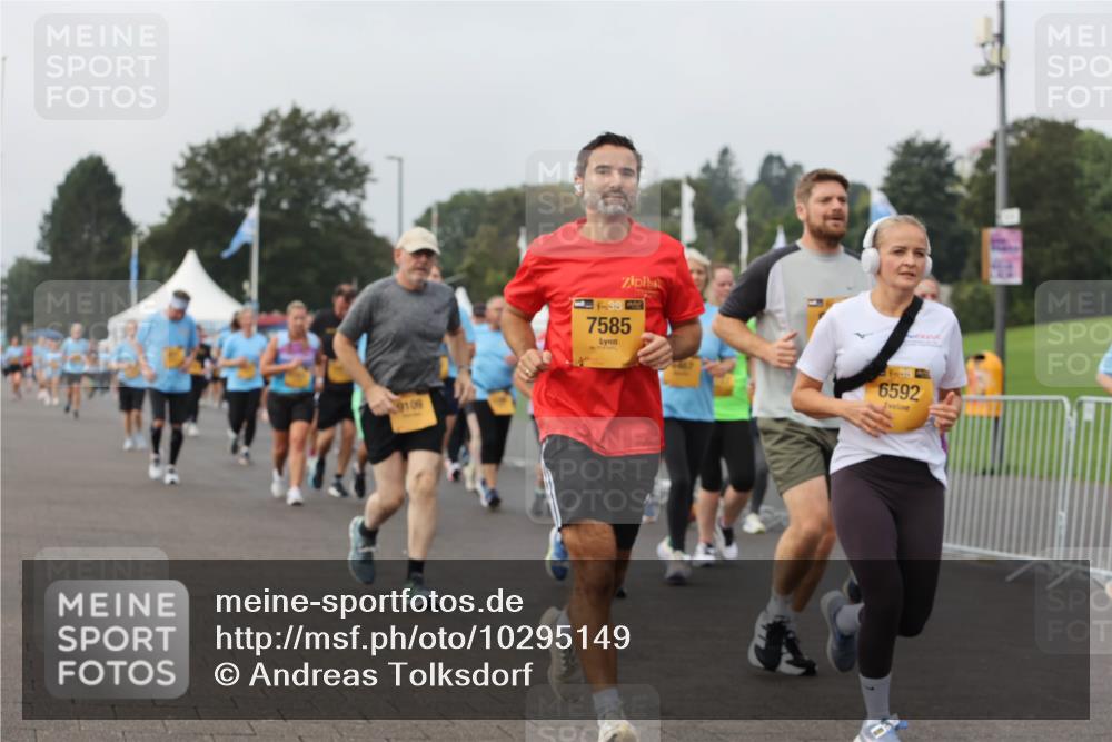13.09.2026 - Kiel Lauf Andreas Tolksdorf http://msf.ph/oto/10295149 13.09.2026 09:28:41 Kiellinie 9109, 1, 3844, 1105, 7585, 39, 6592 meine-sportfotos.de