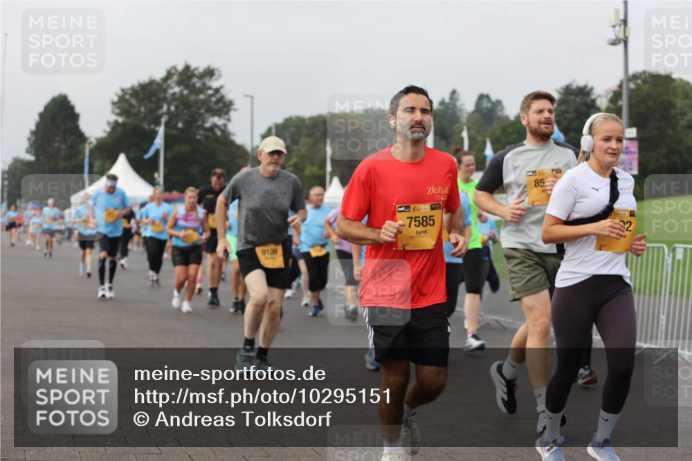 13.09.2026 - Kiel Lauf Andreas Tolksdorf http://msf.ph/oto/10295151 13.09.2026 09:28:41 Kiellinie 9109, 38, 7585, 85, 38 meine-sportfotos.de
