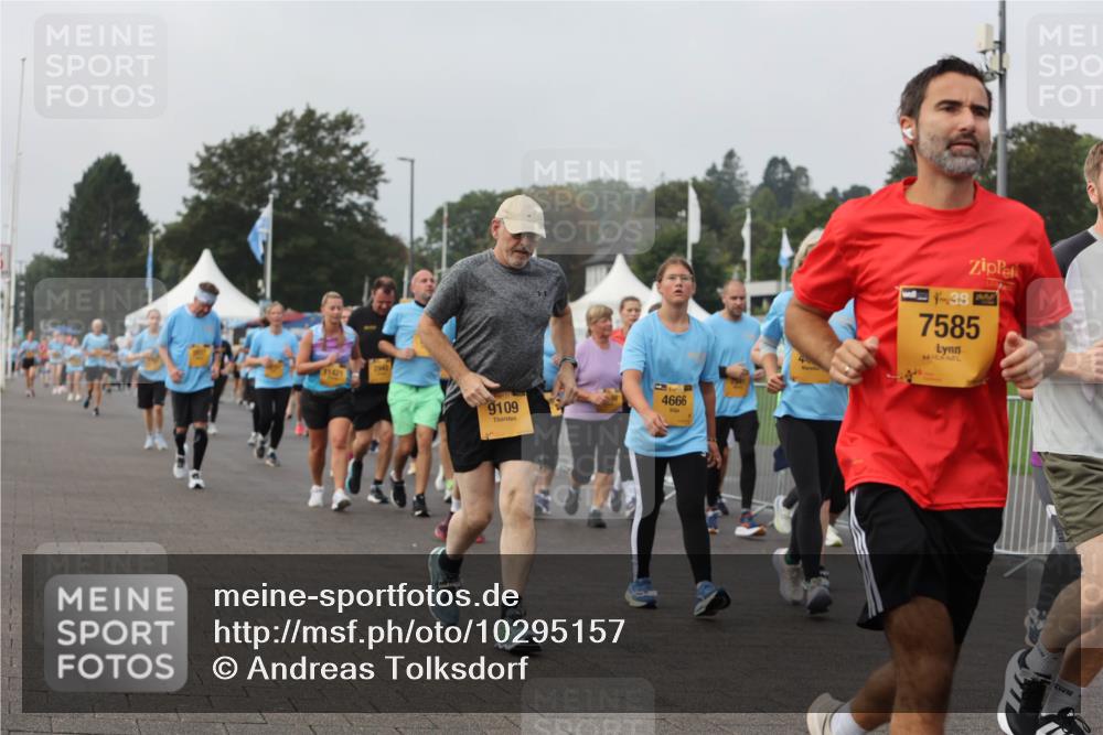 13.09.2026 - Kiel Lauf Andreas Tolksdorf http://msf.ph/oto/10295157 13.09.2026 09:28:41 Kiellinie 11421, 2943, 9109, 4666, 38, 7585 meine-sportfotos.de