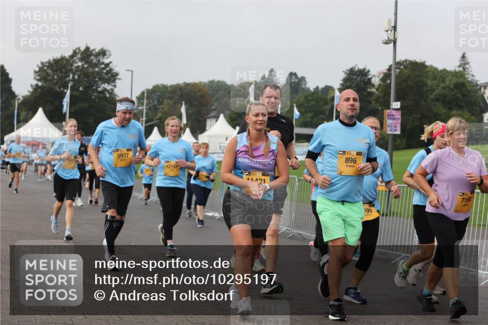 13.09.2026 - Kiel Lauf Andreas Tolksdorf http://msf.ph/oto/10295197 13.09.2026 09:28:46 Kiellinie 6362, 5937, 12167, 38, 41421, 38, 896, 7194, 399 meine-sportfotos.de