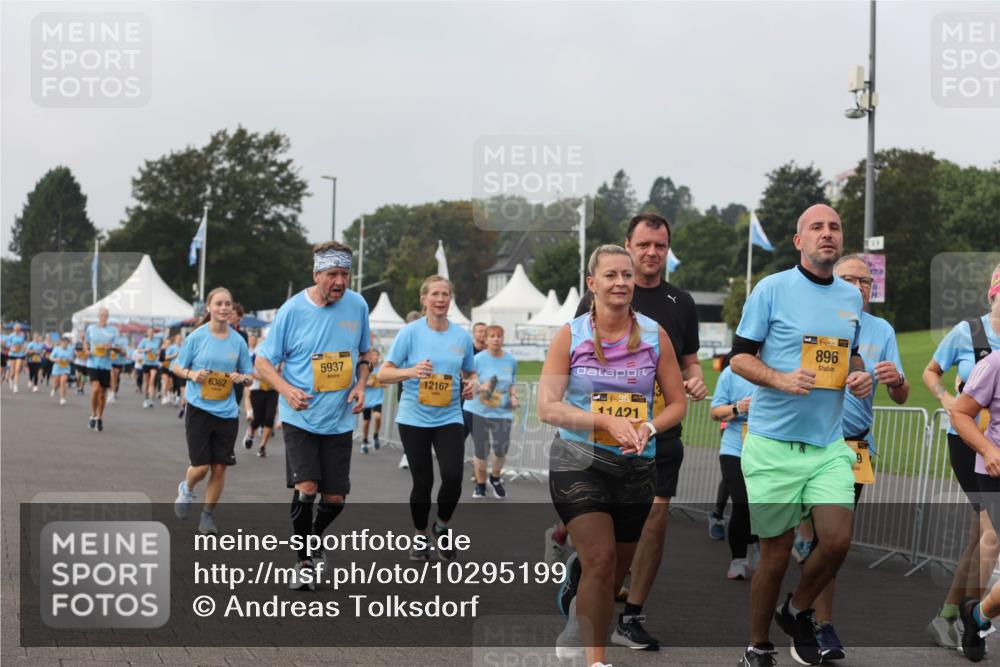 13.09.2026 - Kiel Lauf Andreas Tolksdorf http://msf.ph/oto/10295199 13.09.2026 09:28:46 Kiellinie 6362, 5937, 12167, 38, 11421, 4, 39, 896, 0 meine-sportfotos.de