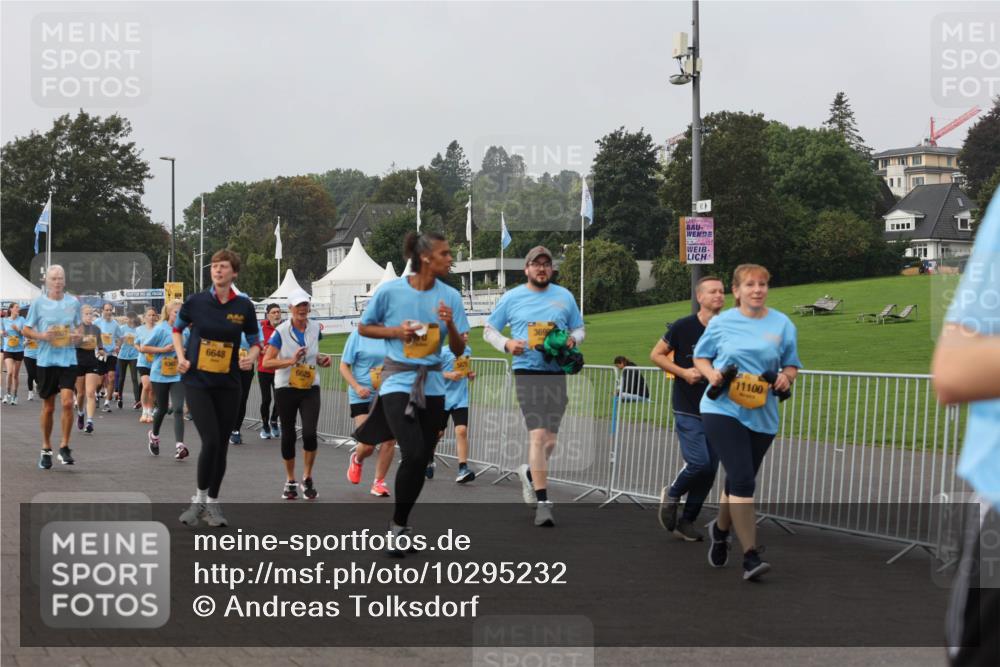 13.09.2026 - Kiel Lauf Andreas Tolksdorf http://msf.ph/oto/10295232 13.09.2026 09:28:50 Kiellinie 6648, 03, 6625, 369, 11100 meine-sportfotos.de