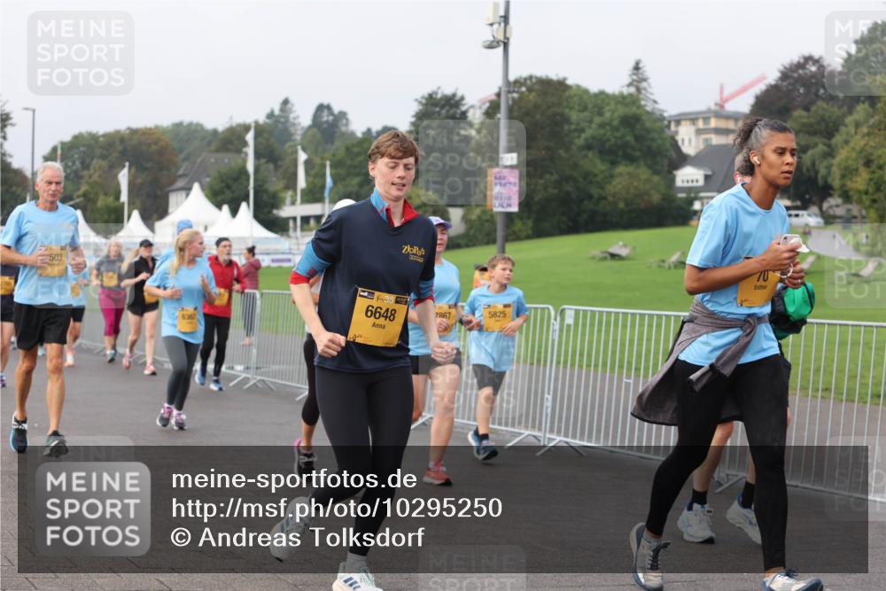 13.09.2026 - Kiel Lauf Andreas Tolksdorf http://msf.ph/oto/10295250 13.09.2026 09:28:52 Kiellinie 503, 38, 6648, 7867, 5825 meine-sportfotos.de