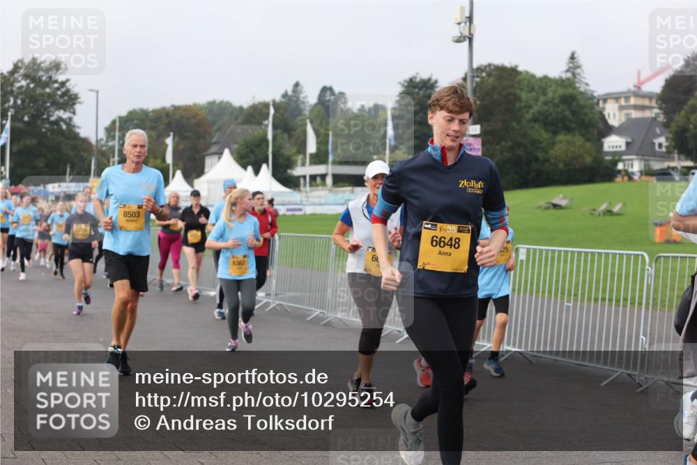 13.09.2026 - Kiel Lauf Andreas Tolksdorf http://msf.ph/oto/10295254 13.09.2026 09:28:53 Kiellinie 8503, 6363, 6, 38, 6648 meine-sportfotos.de