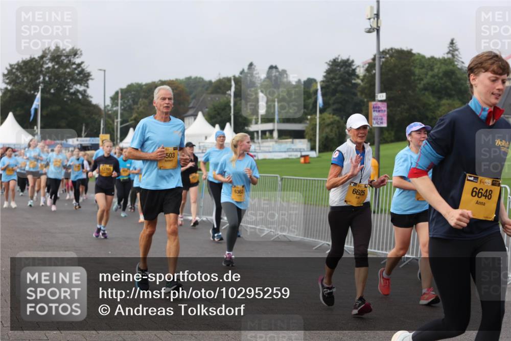 13.09.2026 - Kiel Lauf Andreas Tolksdorf http://msf.ph/oto/10295259 13.09.2026 09:28:53 Kiellinie 12705, 503, 636, 6625, 39, 6648 meine-sportfotos.de