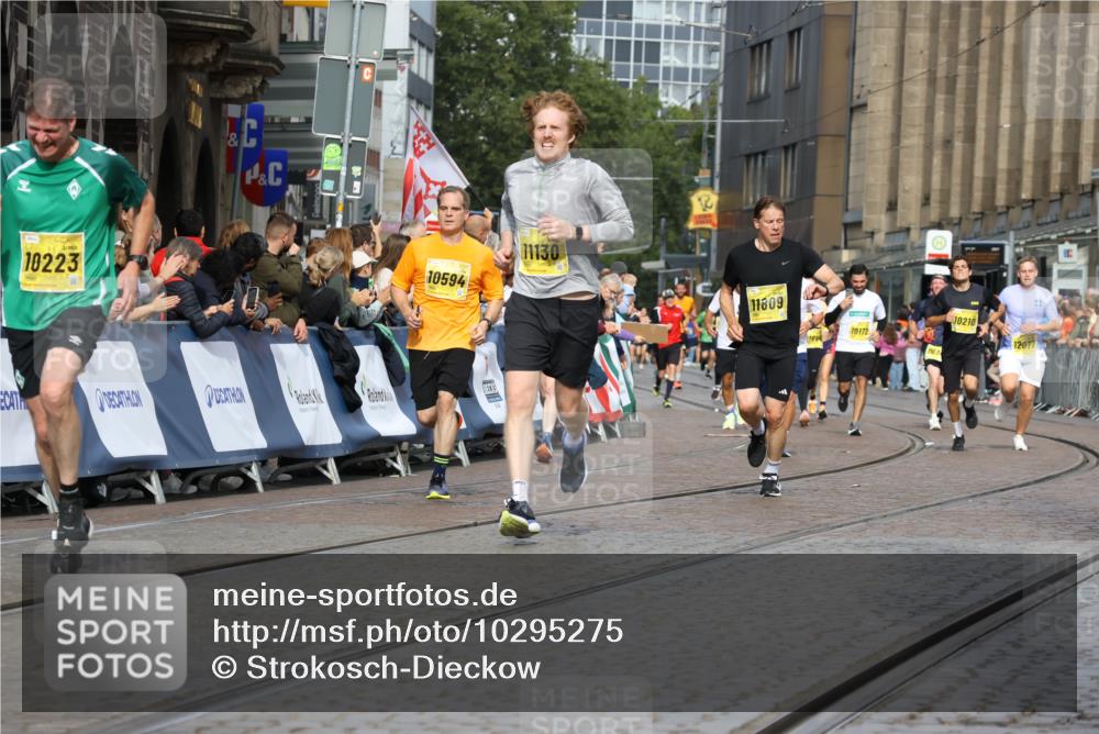 13.09.2026 - 21. swb-Marathon Bremen Strokosch-Dieckow http://msf.ph/oto/10295275 13.09.2026 10:47:43 Ziel 10189, 10270, 10310, 10319, 10807, 10873, 10898, 11187, 11269, 11462, 11469, 11646, 12048, 12195, 12296, 12298, 13521, 13528, 13545, 13589, 10172, 10592, 11018, 11360, 11634, 11735, 12278, 12558 meine-sportfotos.de