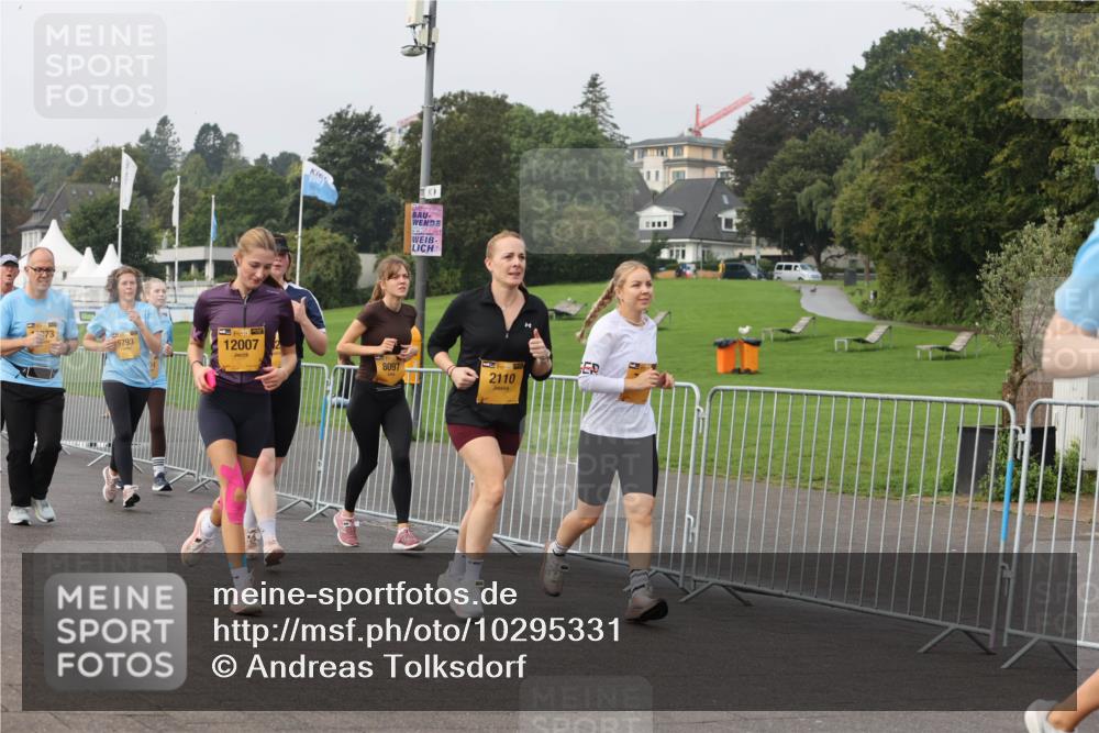 13.09.2026 - Kiel Lauf Andreas Tolksdorf http://msf.ph/oto/10295331 13.09.2026 09:29:04 Kiellinie 73, 9793, 38, 12007, 8097, 2110 meine-sportfotos.de