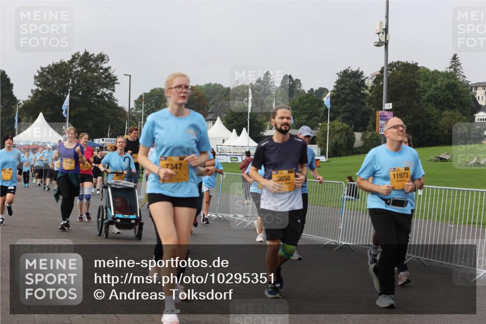 13.09.2026 - Kiel Lauf Andreas Tolksdorf http://msf.ph/oto/10295351 13.09.2026 09:29:06 Kiellinie 2779, 8790, 7347, 76, 6658, 11973 meine-sportfotos.de