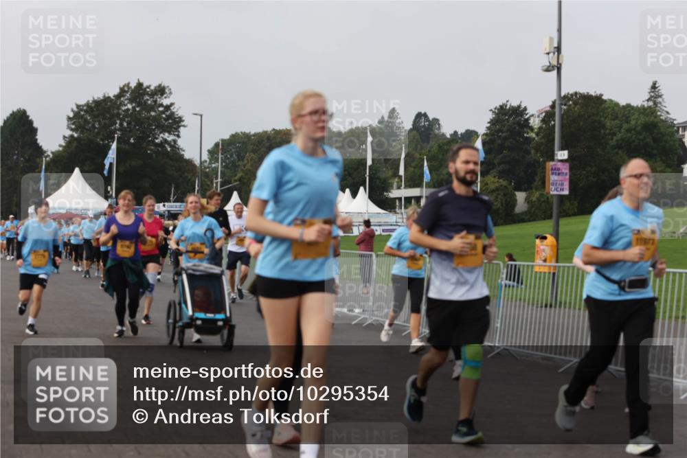 13.09.2026 - Kiel Lauf Andreas Tolksdorf http://msf.ph/oto/10295354 13.09.2026 09:29:07 Kiellinie 11873 meine-sportfotos.de