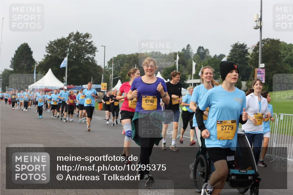 13.09.2026 - Kiel Lauf Andreas Tolksdorf http://msf.ph/oto/10295375 13.09.2026 09:29:09 Kiellinie 1776, 8790, 5913, 4, 38, 2779, 2779, 12462 meine-sportfotos.de